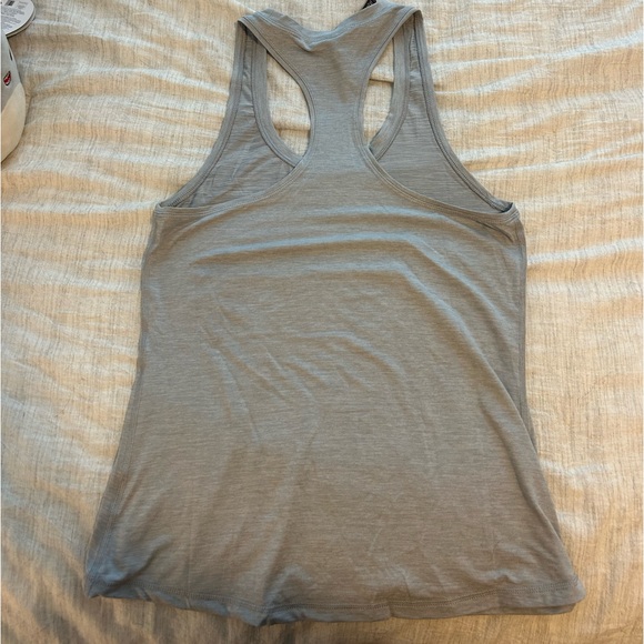 Vuori Lux Performance Tank - Picture 3 of 5